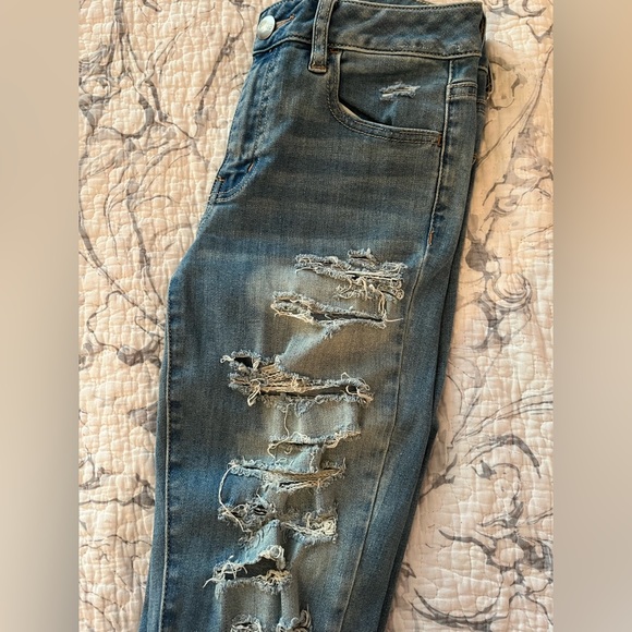 American Eagle High Rise Skinny Jeans - Picture 2 of 3
